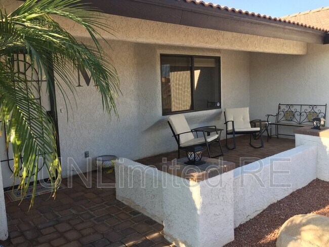 Building Photo - 3880 Vega Dr