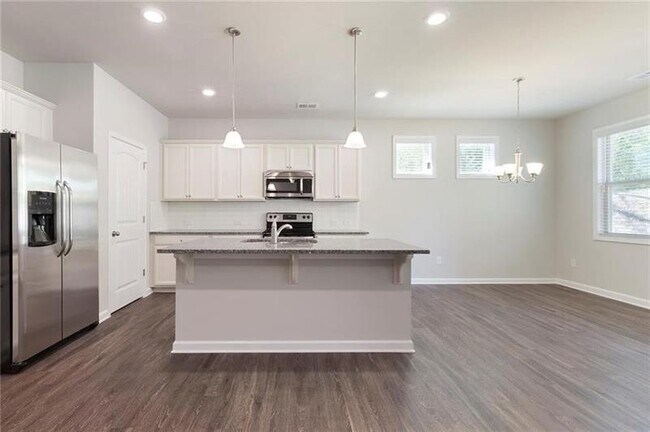 Foto del edificio - 208 Rainbow Ln