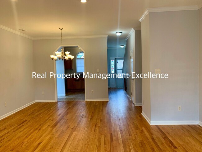 Building Photo - Home w/Master Down, Landscaped Outdoor Liv...