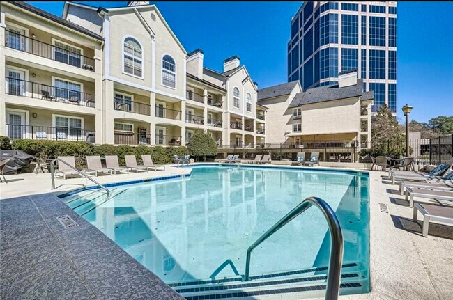 Foto del edificio - 3655 Habersham Rd NE