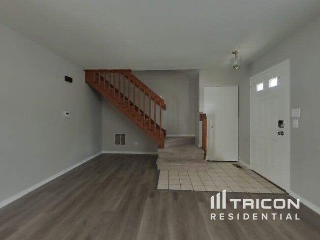 Building Photo - 3106 Anton Cir