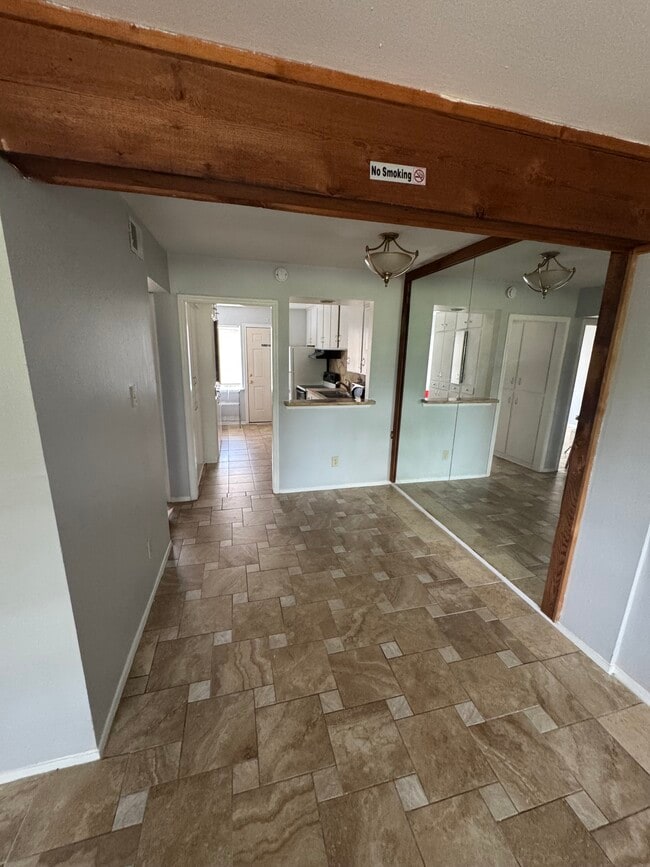 Foto del edificio - 11609 Chimney Rock Rd