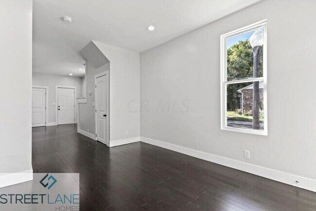 Building Photo - Charming 2 Bedroom in Columbus!