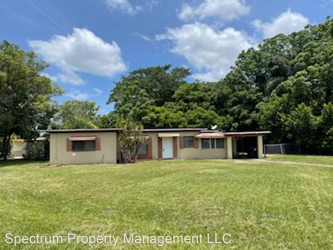 Foto principal - 3 br, 2 bath House - 5809 Sage Drive