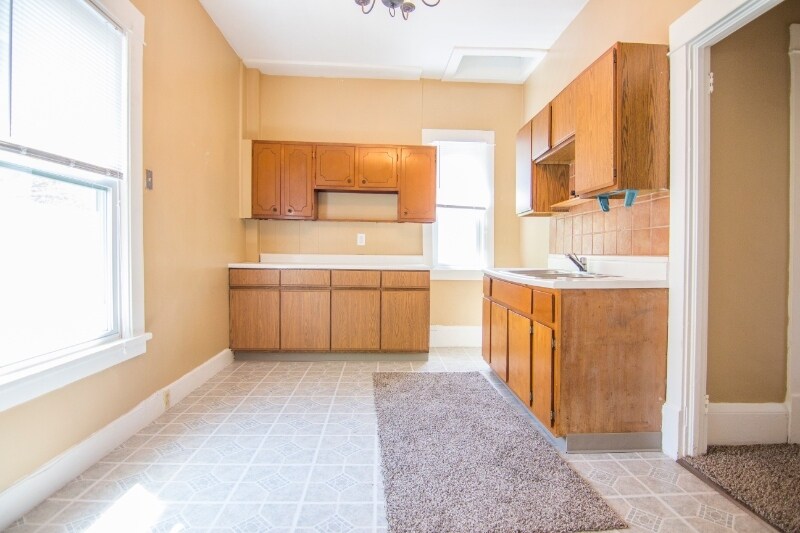 Foto principal - 37720 2nd St