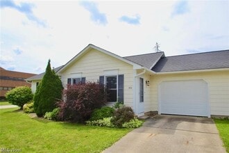 Building Photo - 300 Northland Dr