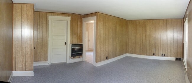 Building Photo - 415 E Lima St
