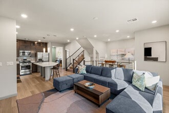 Building Photo - 8044 Carpenter Creek Ave