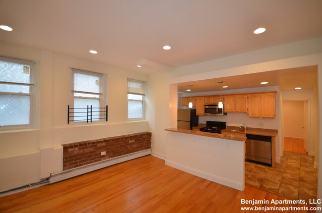 Building Photo - 1325 Commonwealth Ave