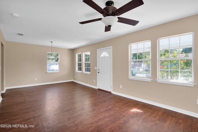 Foto del edificio - 3532 Fleet St