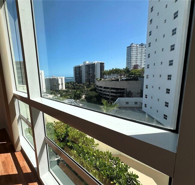 Foto del edificio - 218 SE 14th St