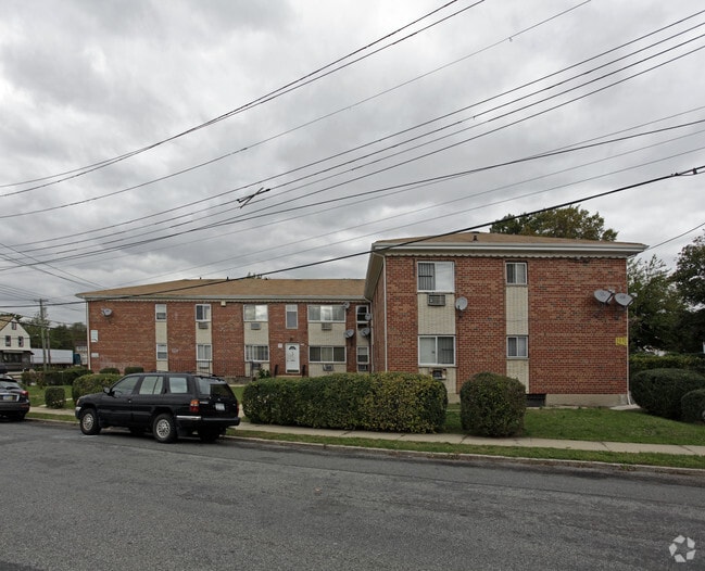 14105 Springfield Blvd, Jamaica, NY 11413 Apartments Jamaica, NY