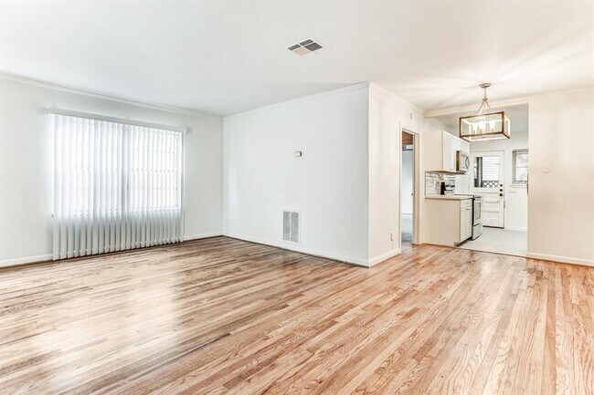 Foto del edificio - 2245 Welch St