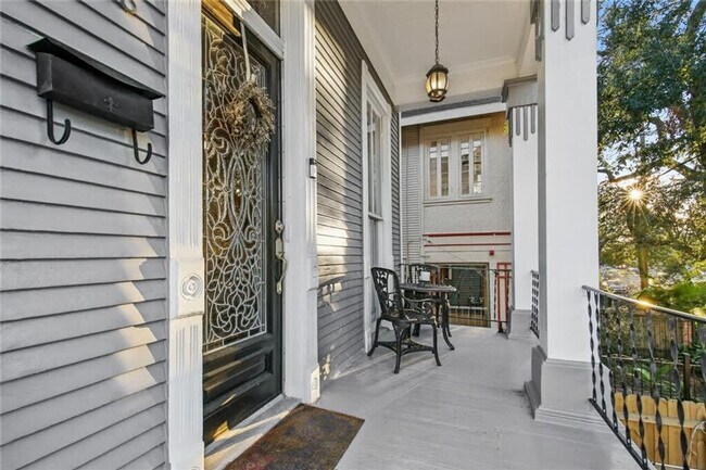 Foto del edificio - 4048 Banks St
