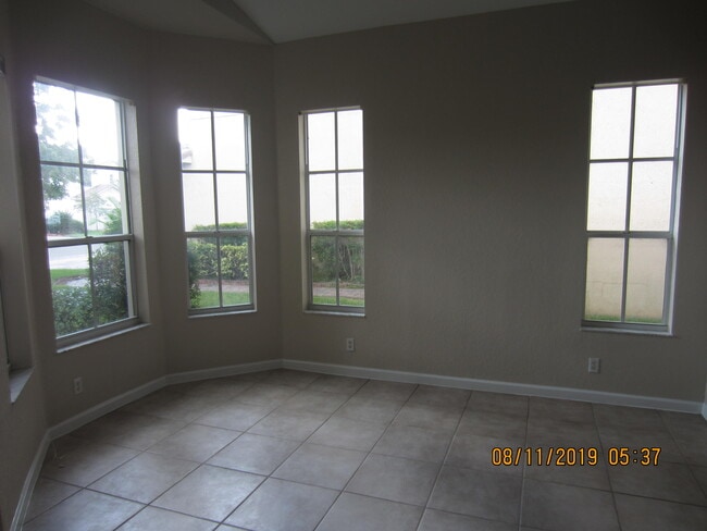 Building Photo - 6204 Spring Lake Terrace