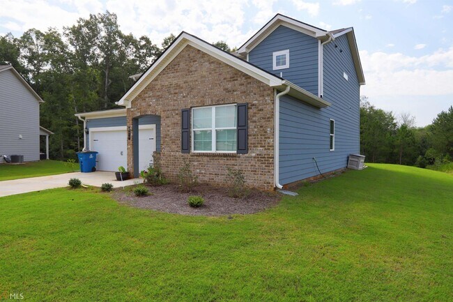 Foto del edificio - 525 Curry Ridge Ct