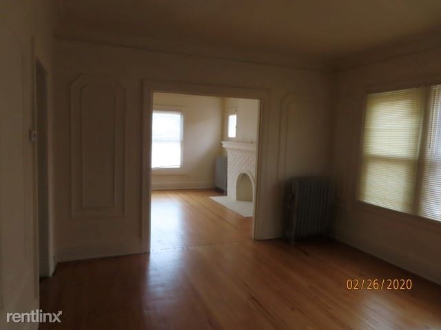 Building Photo - 3 br, 1 bath  - 3000 Cortland St Upper Unit