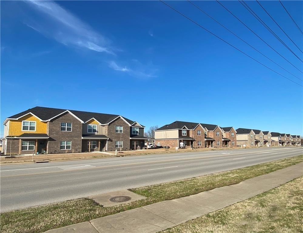 Primary Photo - 7634 Har-Ber Ave