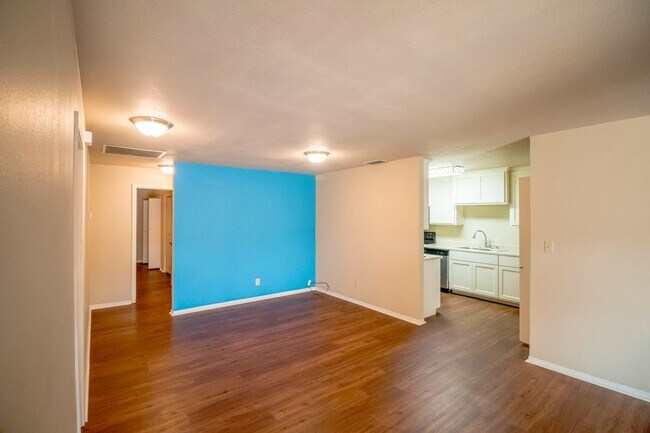 Foto del edificio - 601 Hibiscus Ave