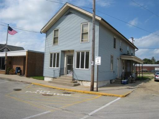 Primary Photo - 325 Main St