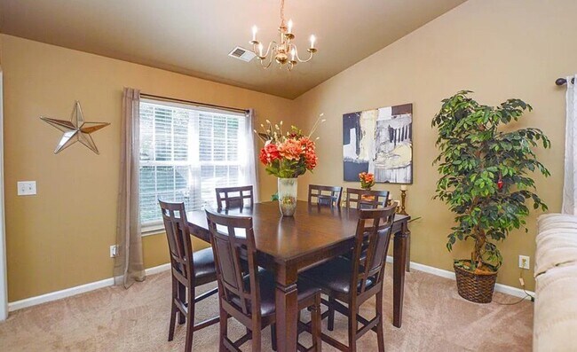 Foto del edificio - 3339 Cherrybrook Dr