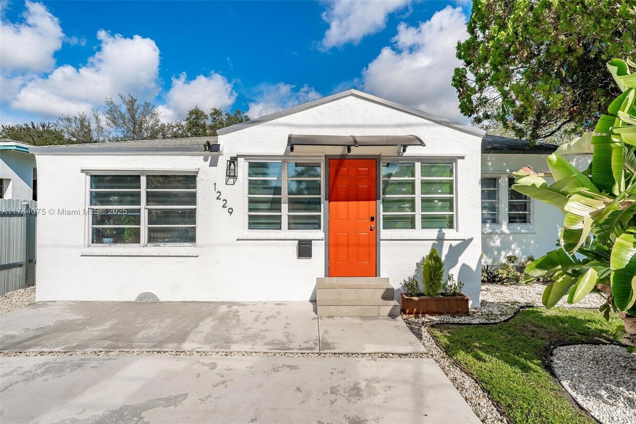 Foto principal - 1229 NW 52nd St