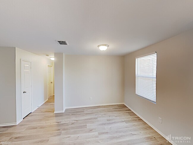 Building Photo - 2749 Ingram Cir