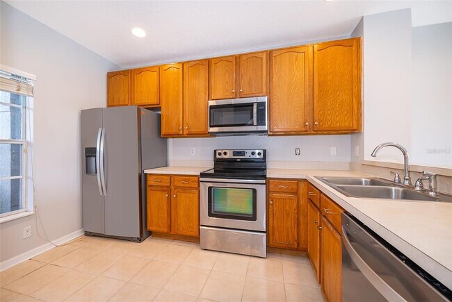 Foto del edificio - 3479 Wilshire Way Rd