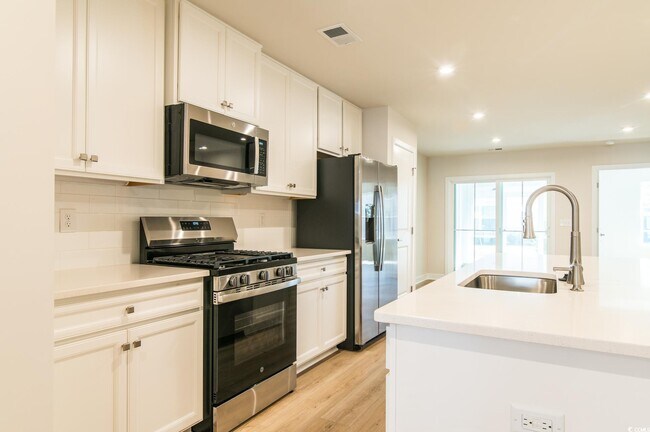 Foto del edificio - 2382 Elowen Ln