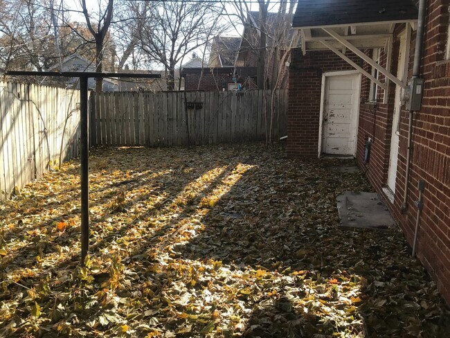 Foto del edificio - Cute 2 bedroom house $995