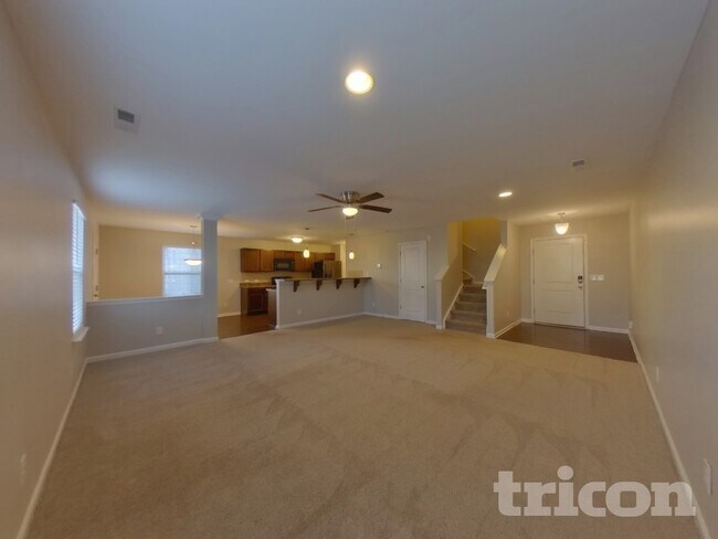 Building Photo - 10020 Portaferry Dr