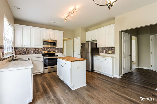 Building Photo - 1448 Cantwell Court, High Point, NC 27265