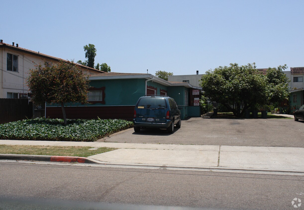 Building Photo - 634 Sea Vale St