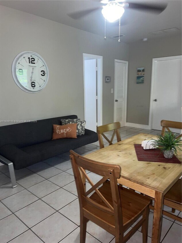 Foto principal - 2525 NW 33rd St