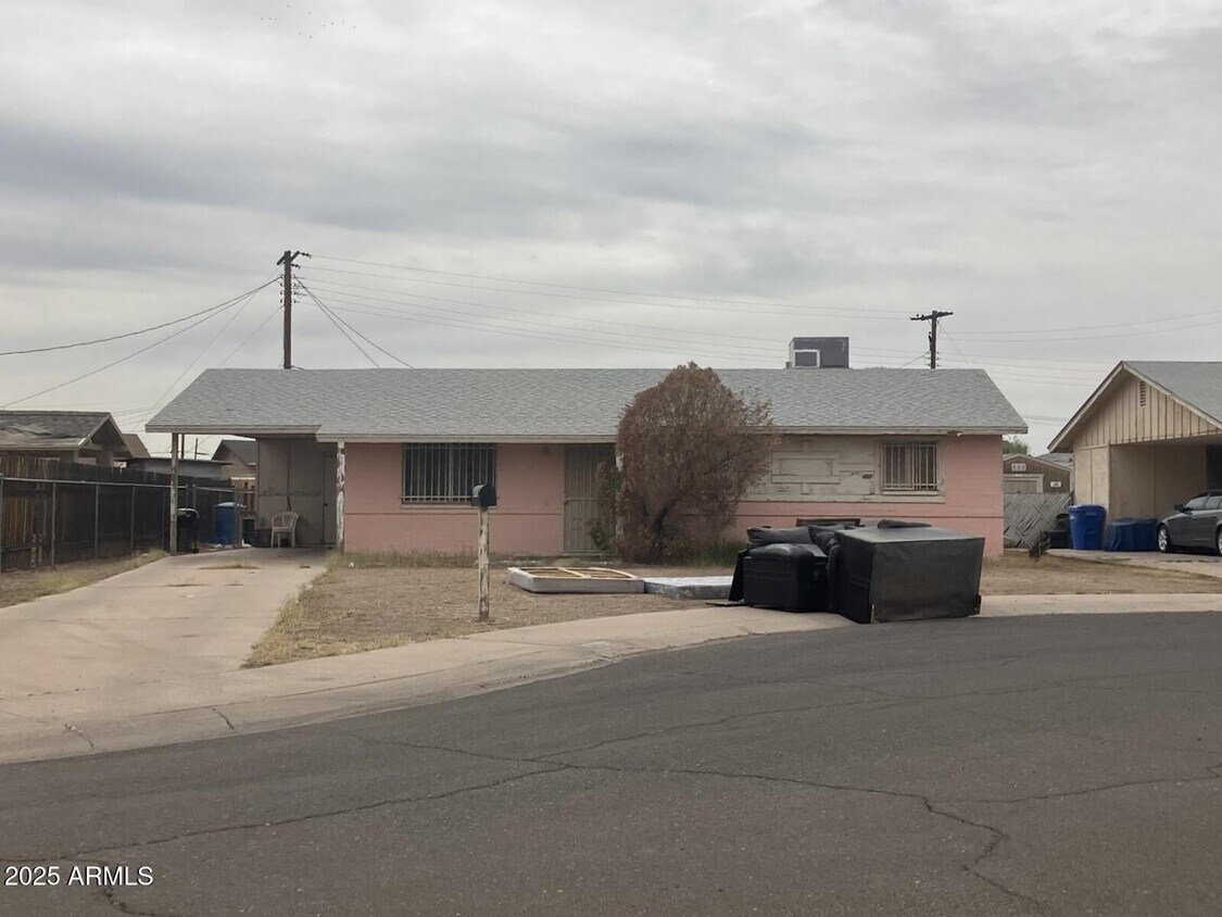 Foto principal - 4641 S 17th Pl