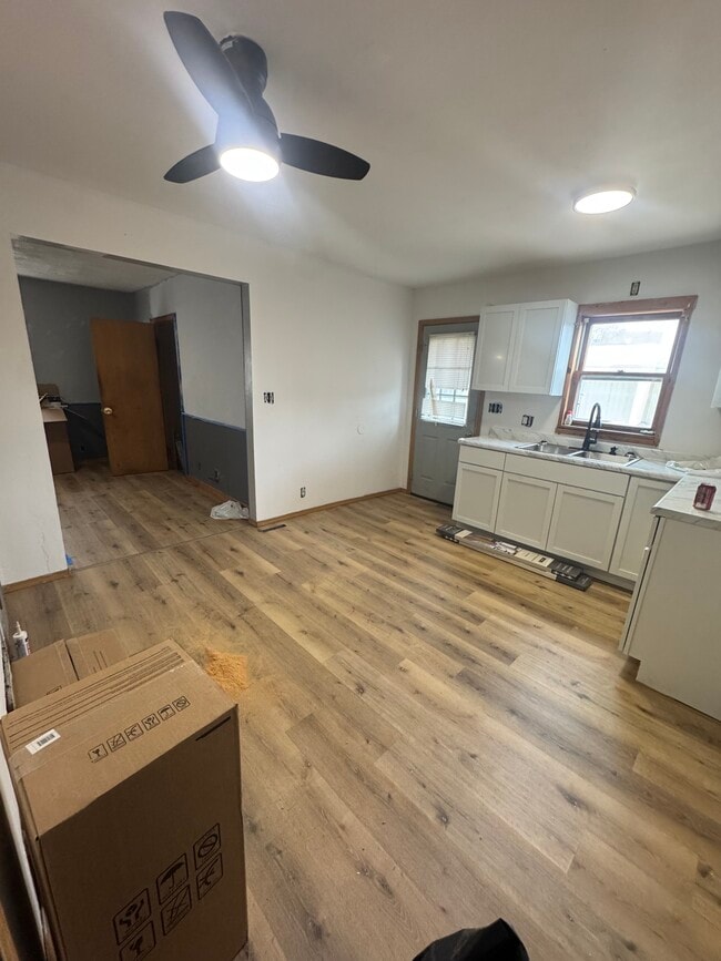 Building Photo - 1608 Kansas St