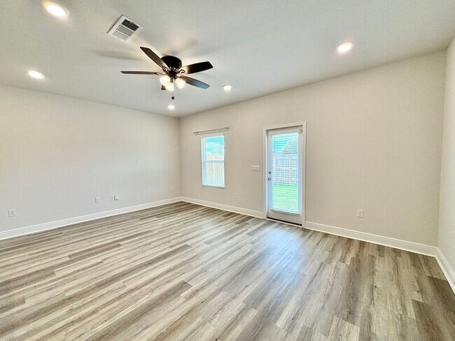 Foto del edificio - 4177 Pendragon Cir