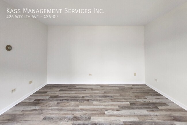 Foto del edificio - 426 Wesley Ave