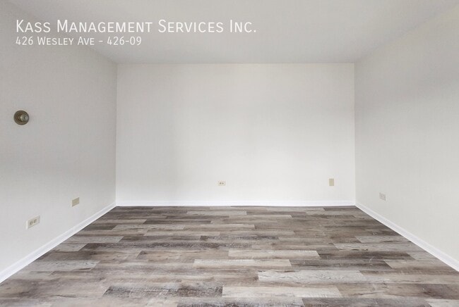 Building Photo - 426 Wesley Ave