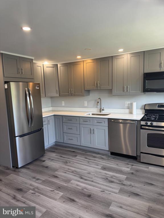 Building Photo - 5113 Fait Ave