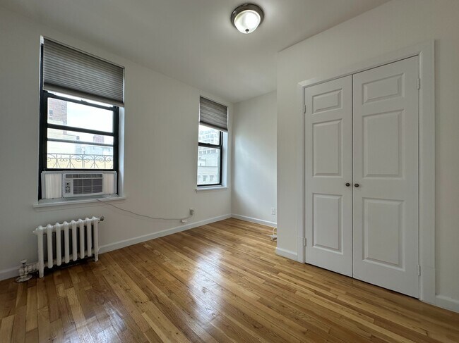 Foto del edificio - 1270 First Avenue