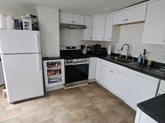 Building Photo - 126 N Franklin St