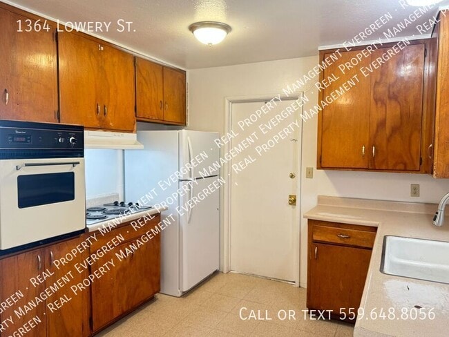 Building Photo - 1364 Lowery St