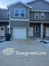 Building Photo - 9779 Fowler Ave