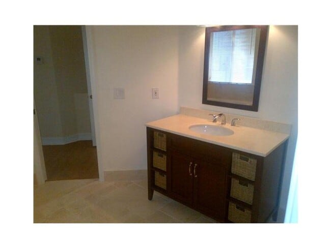 Foto del edificio - 2653 Oakbrook Dr