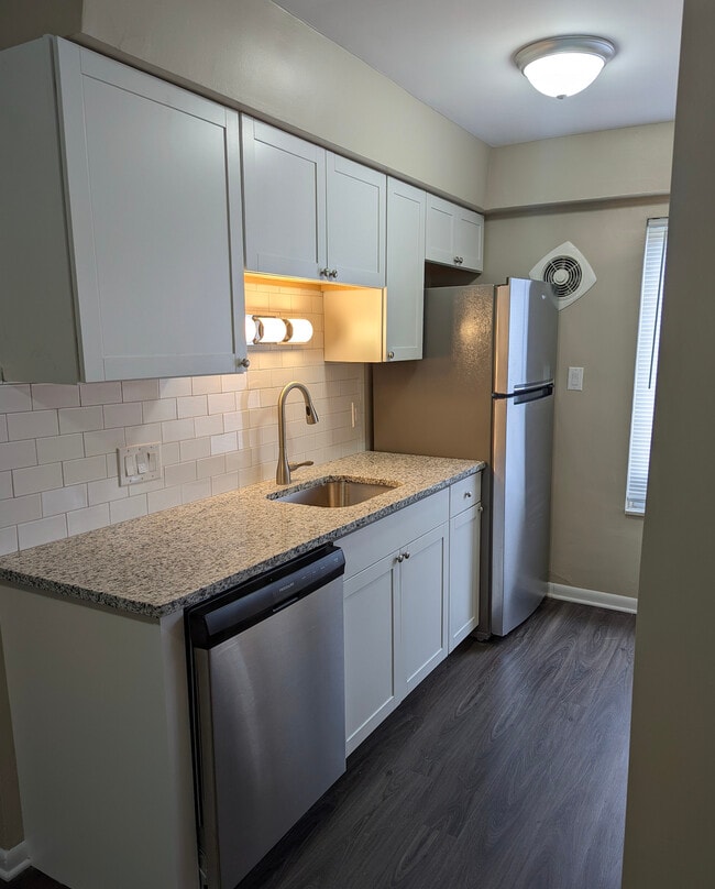 Cavalier Manor Apartments Apartments in Eastpointe, MI