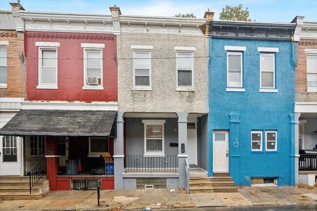 Building Photo - 2 Bedroom House West Philly