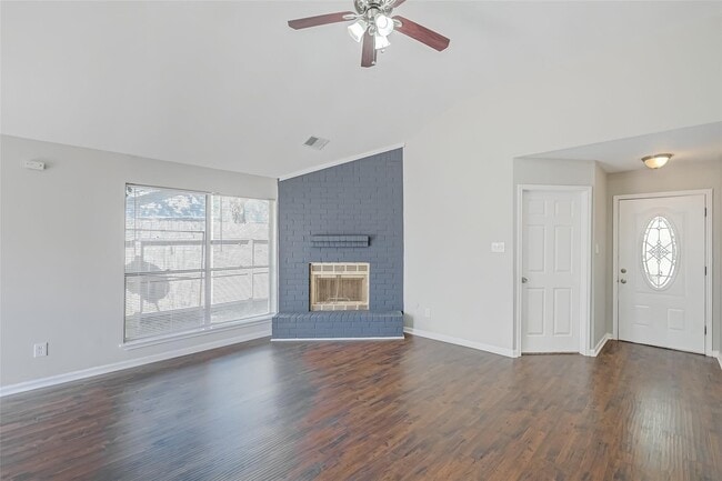 Foto del edificio - 16938 Enchanted Cir E