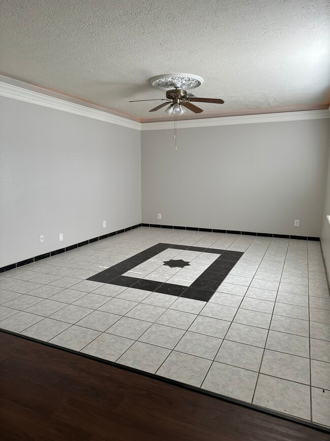 Foto del edificio - 7305 S Gessner Rd