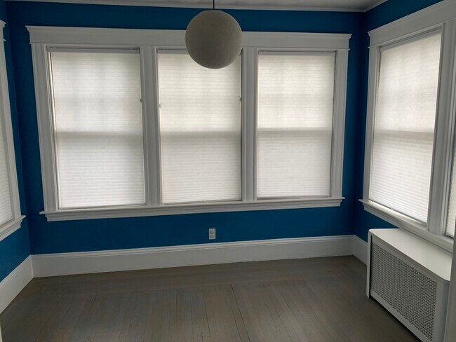 Sun Room - 34 Blodgett Ave